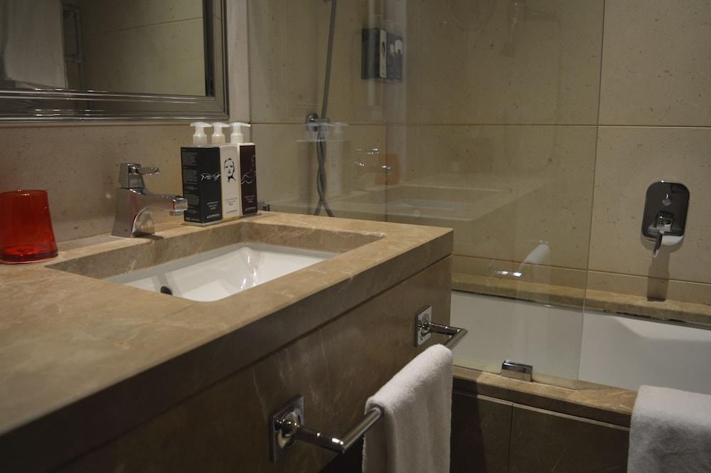 فندق Hilton Turin Centre المظهر الخارجي الصورة